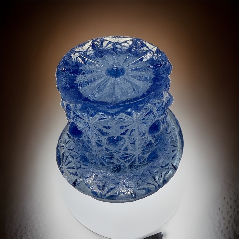 FENTON? GLASS TOP HAT BLUE CUT GLASS DAISY & BUTTON 2.5"